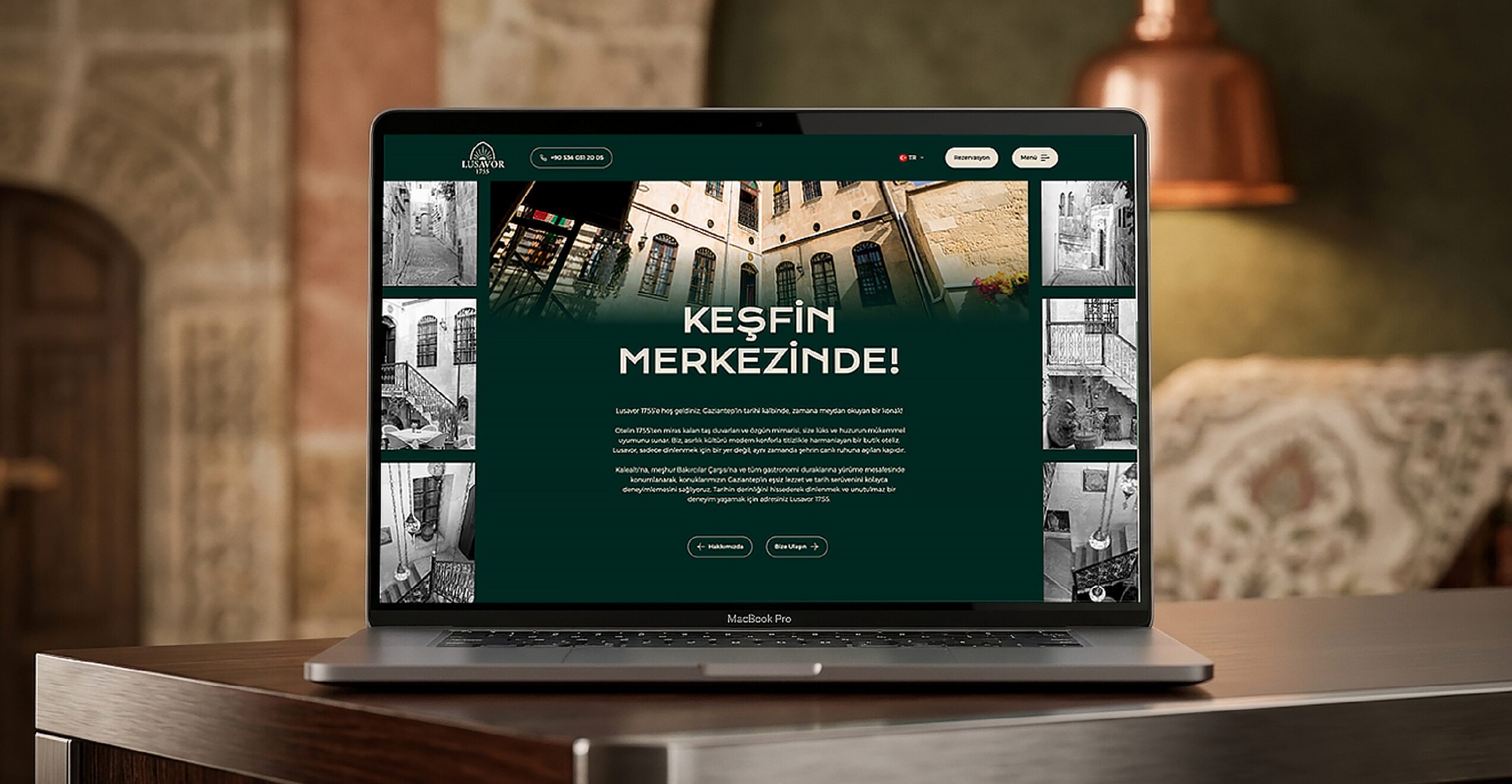 Lusavor 1755 butik otel web sitesinin ana sayfası dizüstü bilgisayar ekranında